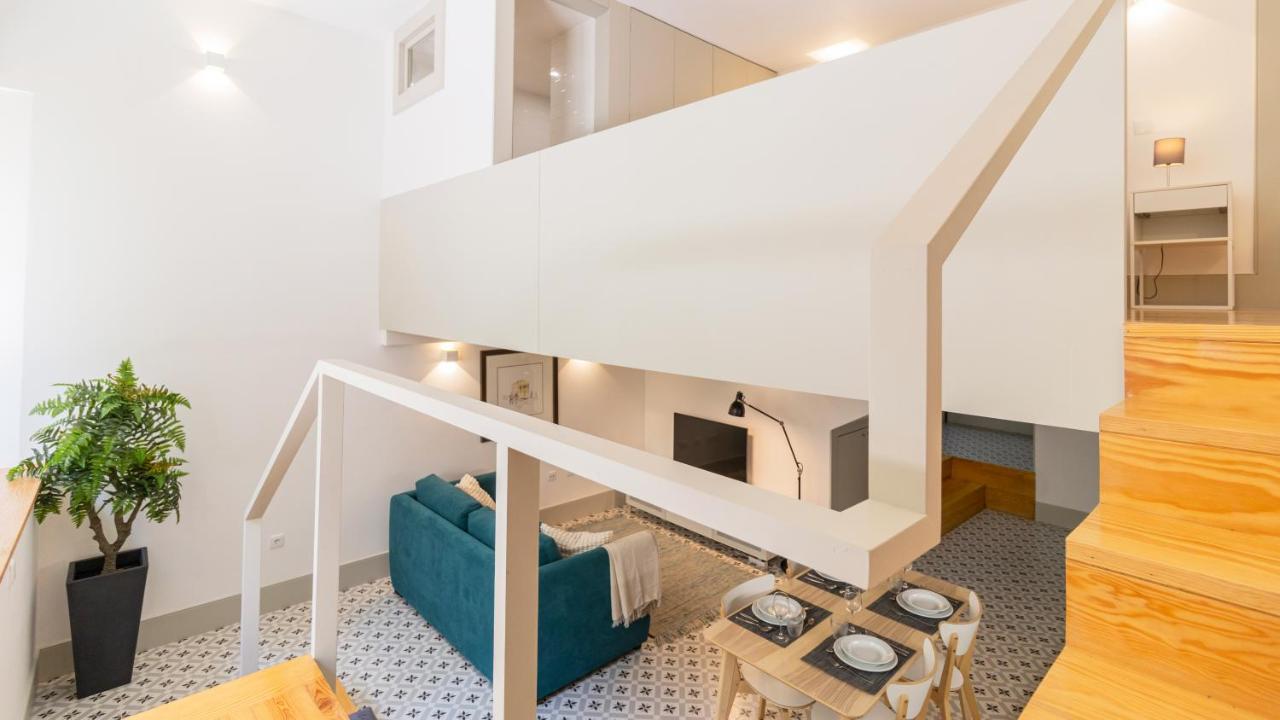 Central Stunning Duplex W/ Patio By Lovelystay ポルト エクステリア 写真